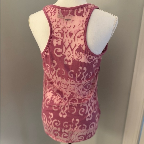 Love on a Hanger beautiful T Back tank. Gorgeous pinks/purples boho look size L - Picture 4 of 7